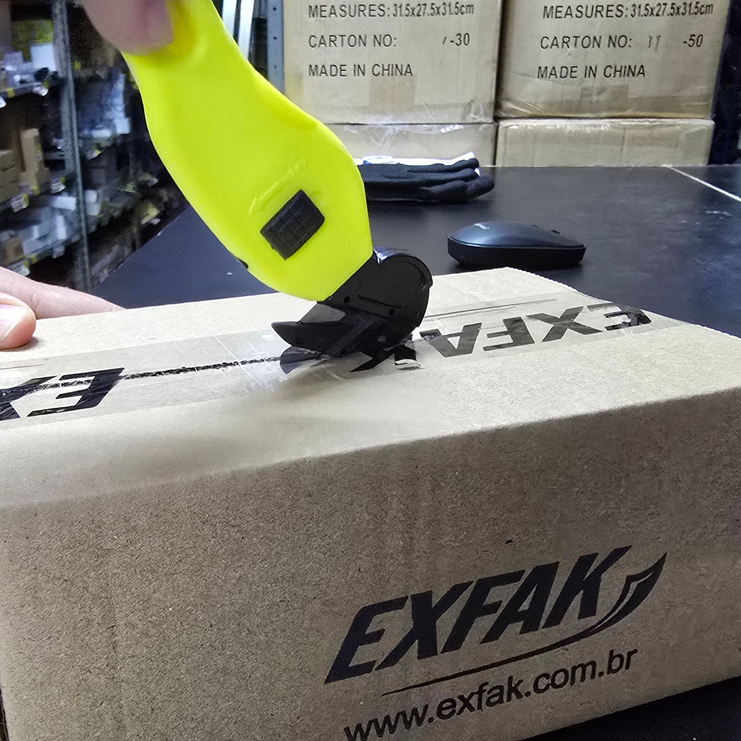 Professional Safety Cutter 15-010 ATA (10 units package)
