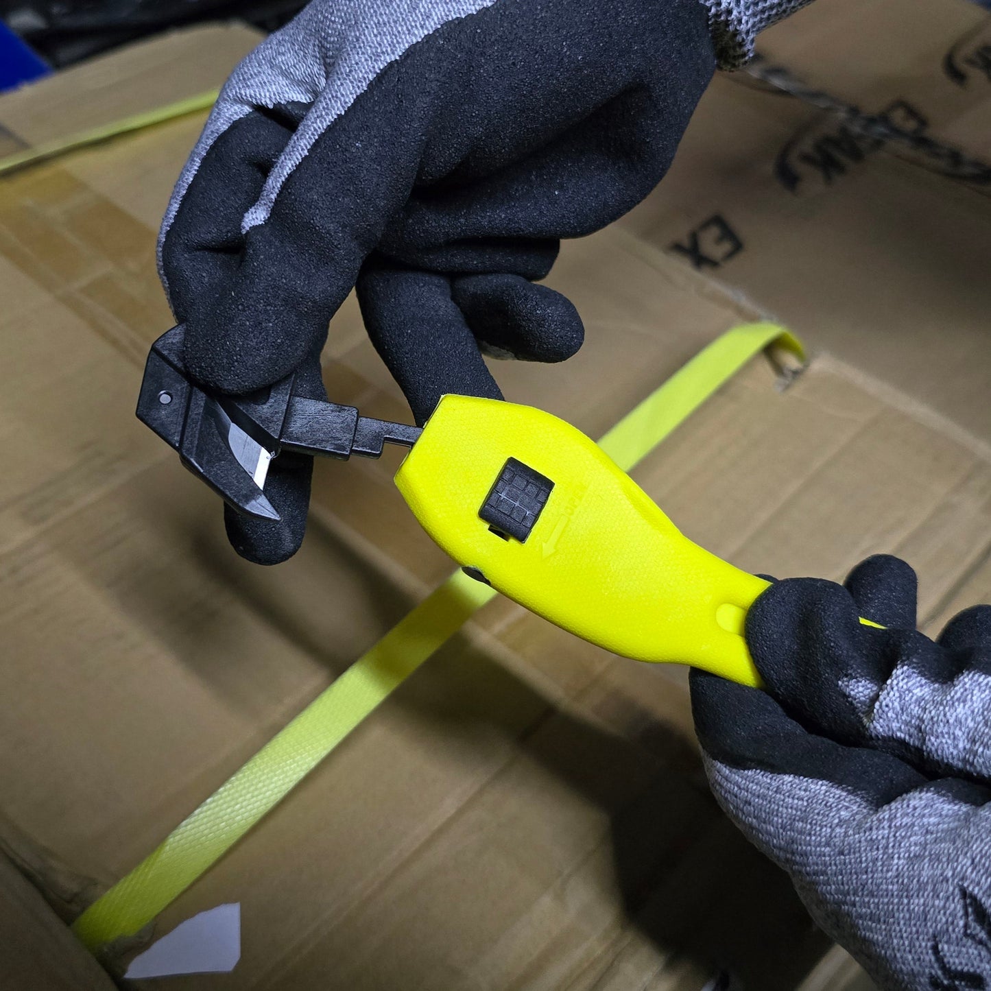 Professional Safety Cutter 15-010 ATA (10 units package)