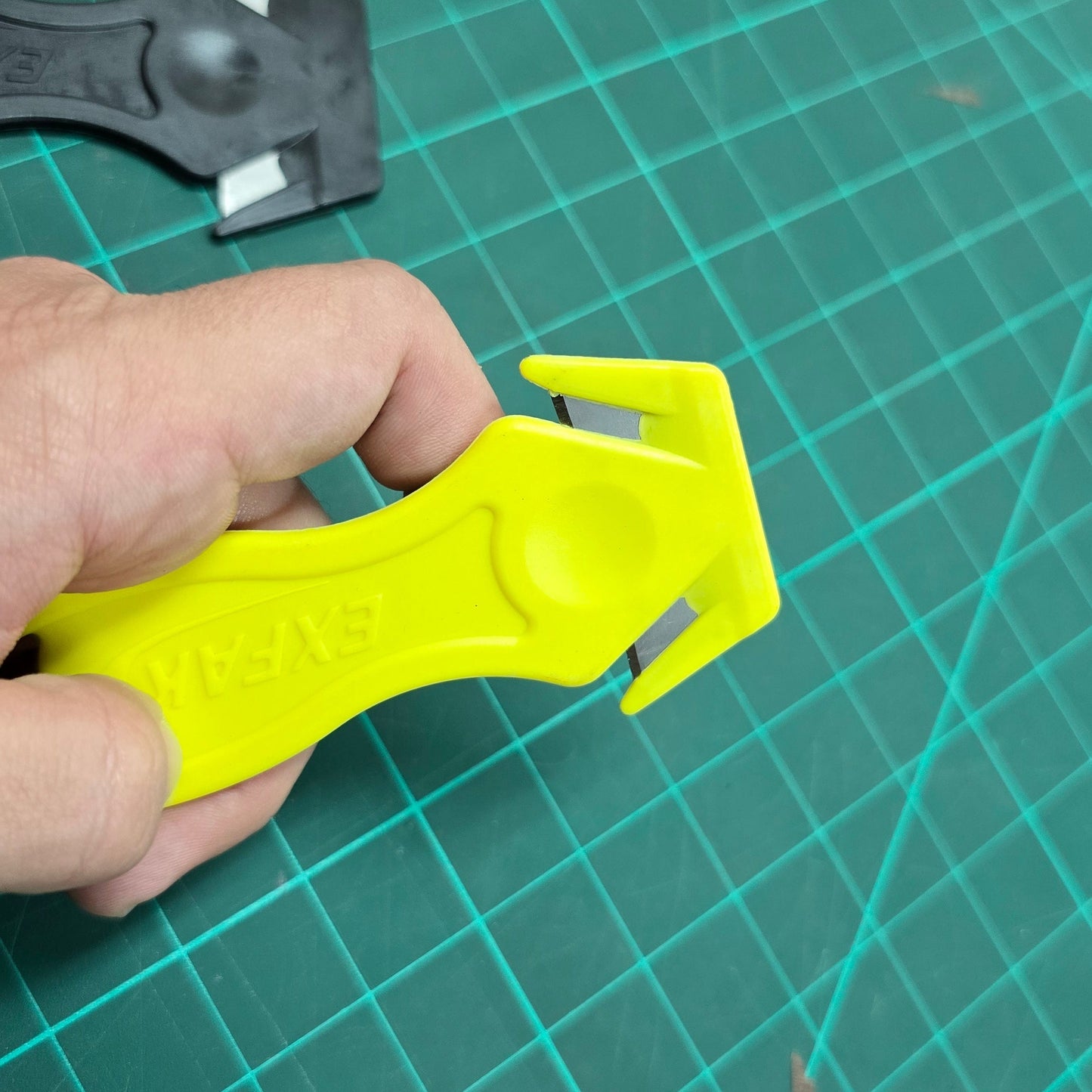 Safety Cutter 15-025 - Yellow Small Head