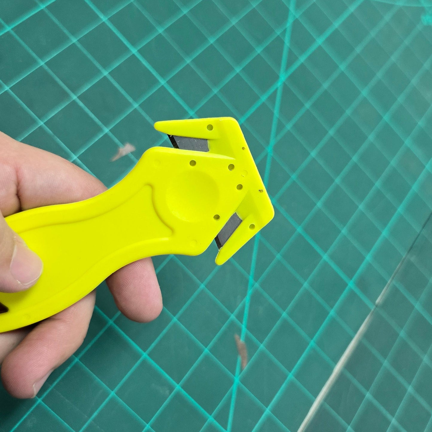 Safety Cutter 15-025 - Yellow Small Head