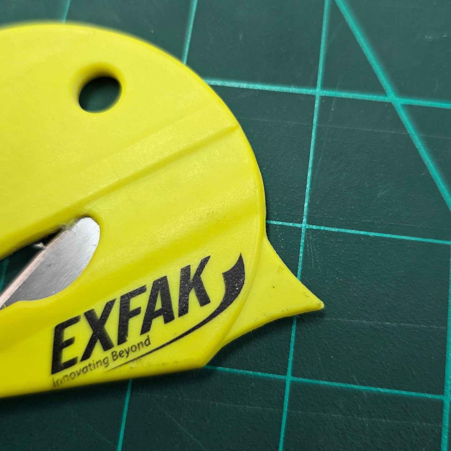 Safety Knife 15-347 - EXFAK (10 units package)